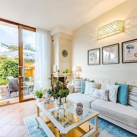 Tranquil Coastal Near Rome Villa *