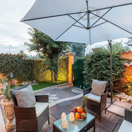 Villa Tranquil Coastal Near Rome *